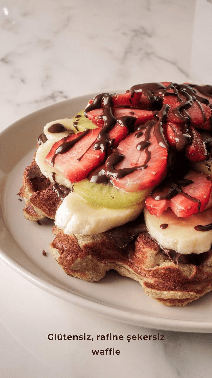 Meyveli çikolatalı waffle